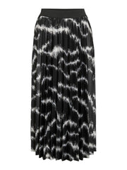 295042018 Black Beau