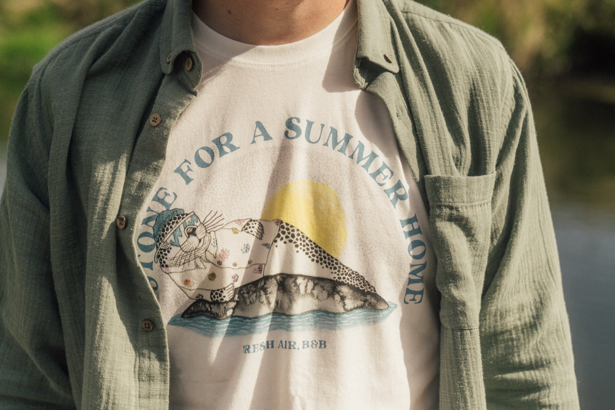 VACATION Stone T-shirt