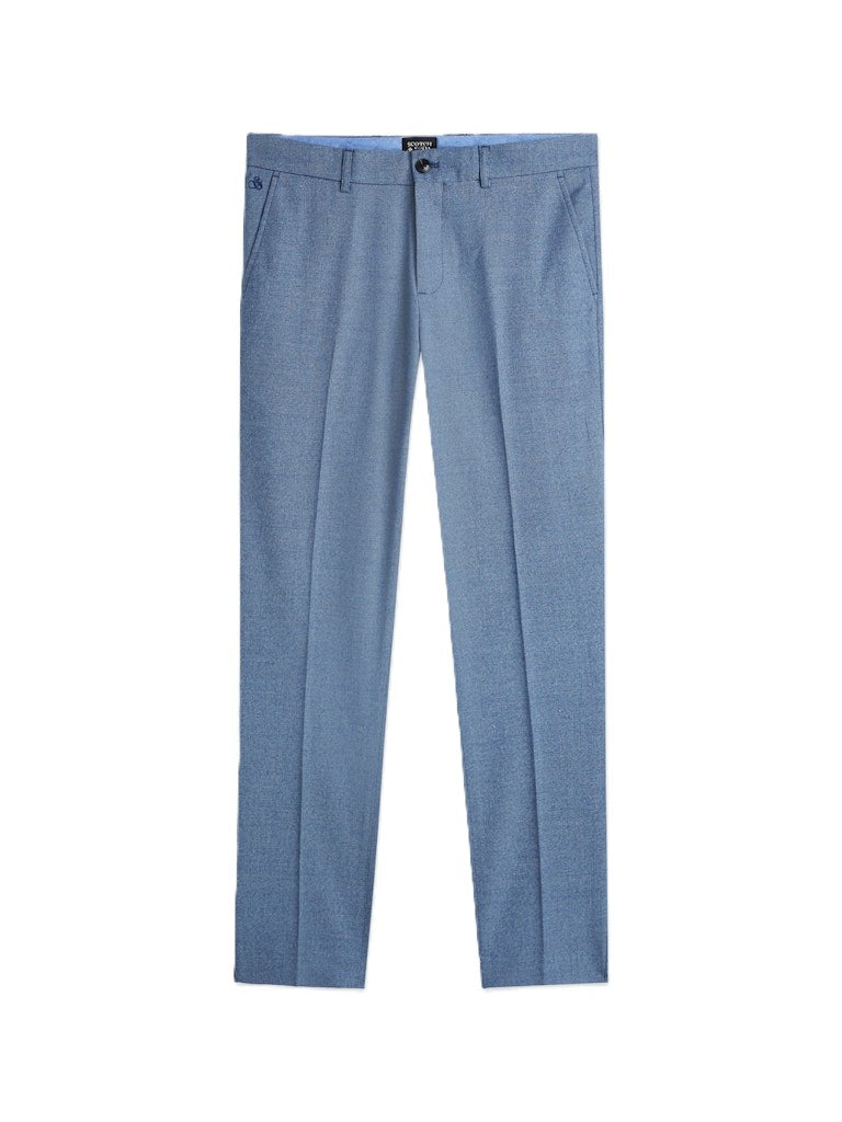 Mott structured weave tailored chin