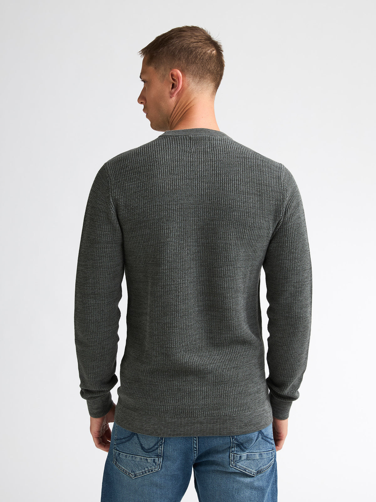 Komfortabler Baumwollpullover mit feiner Strickstruktur
