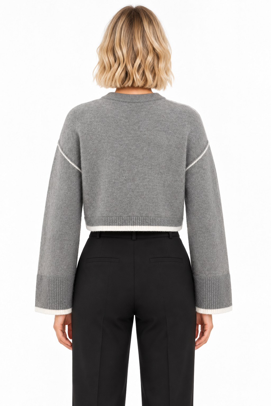 Pullover mit Linien